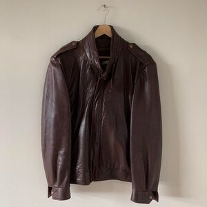 gorgeous vintage brown leather bomber jacket